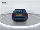 BMW 3 Series Image 6