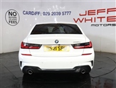 BMW 3 Series Image 4