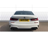 BMW 3 Series Image 6