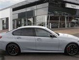 BMW 3 Series Image 4