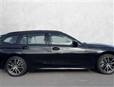 BMW 3 Series Image 3