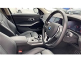 BMW 3 Series Image 6