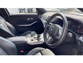 BMW 3 Series Image 6