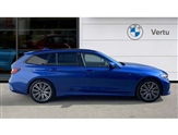 BMW 3 Series Image 3