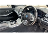 BMW 3 Series Image 6
