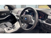 BMW 3 Series Image 6