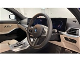 BMW 3 Series Image 6