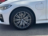 BMW 3 Series Image 6