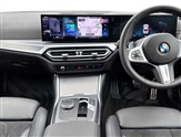 BMW 3 Series Image 6