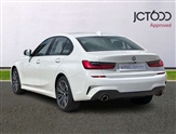 BMW 3 Series Image 3