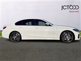 BMW 3 Series Image 4