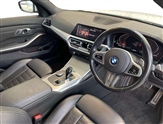 BMW 3 Series Image 6