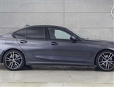 BMW 3 Series Image 3