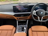 BMW 3 Series Image 4
