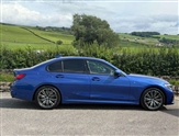 BMW 3 Series Image 3