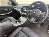 BMW 3 Series Image 4
