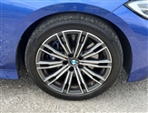 BMW 3 Series Image 6