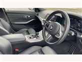 BMW 3 Series Image 6