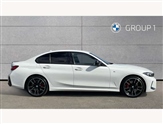 BMW 3 Series Image 3