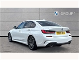 BMW 3 Series Image 2