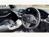 BMW 3 Series Image 6