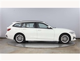 BMW 3 Series Image 3