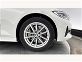 BMW 3 Series Image 4