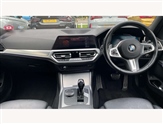 BMW 3 Series Image 4