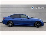 BMW 3 Series Image 3