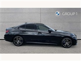 BMW 3 Series Image 3