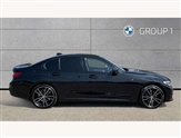 BMW 3 Series Image 3
