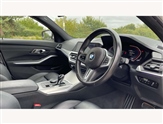 BMW 3 Series Image 6