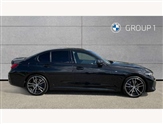 BMW 3 Series Image 3