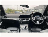 BMW 3 Series Image 4
