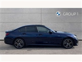 BMW 3 Series Image 3