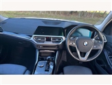 BMW 3 Series Image 4