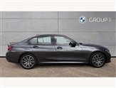 BMW 3 Series Image 3