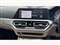 BMW 3 Series Image 8