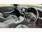 BMW 3 Series Image 6