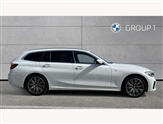 BMW 3 Series Image 3