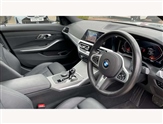 BMW 3 Series Image 6