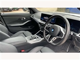 BMW 3 Series Image 6