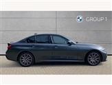 BMW 3 Series Image 3
