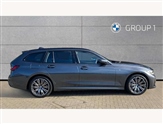 BMW 3 Series Image 3