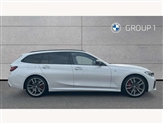 BMW 3 Series Image 3