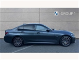 BMW 3 Series Image 3