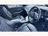 BMW 3 Series Image 6