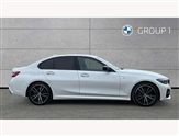 BMW 3 Series Image 3