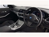 BMW 3 Series Image 6