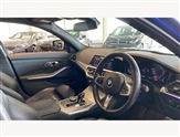 BMW 3 Series Image 6